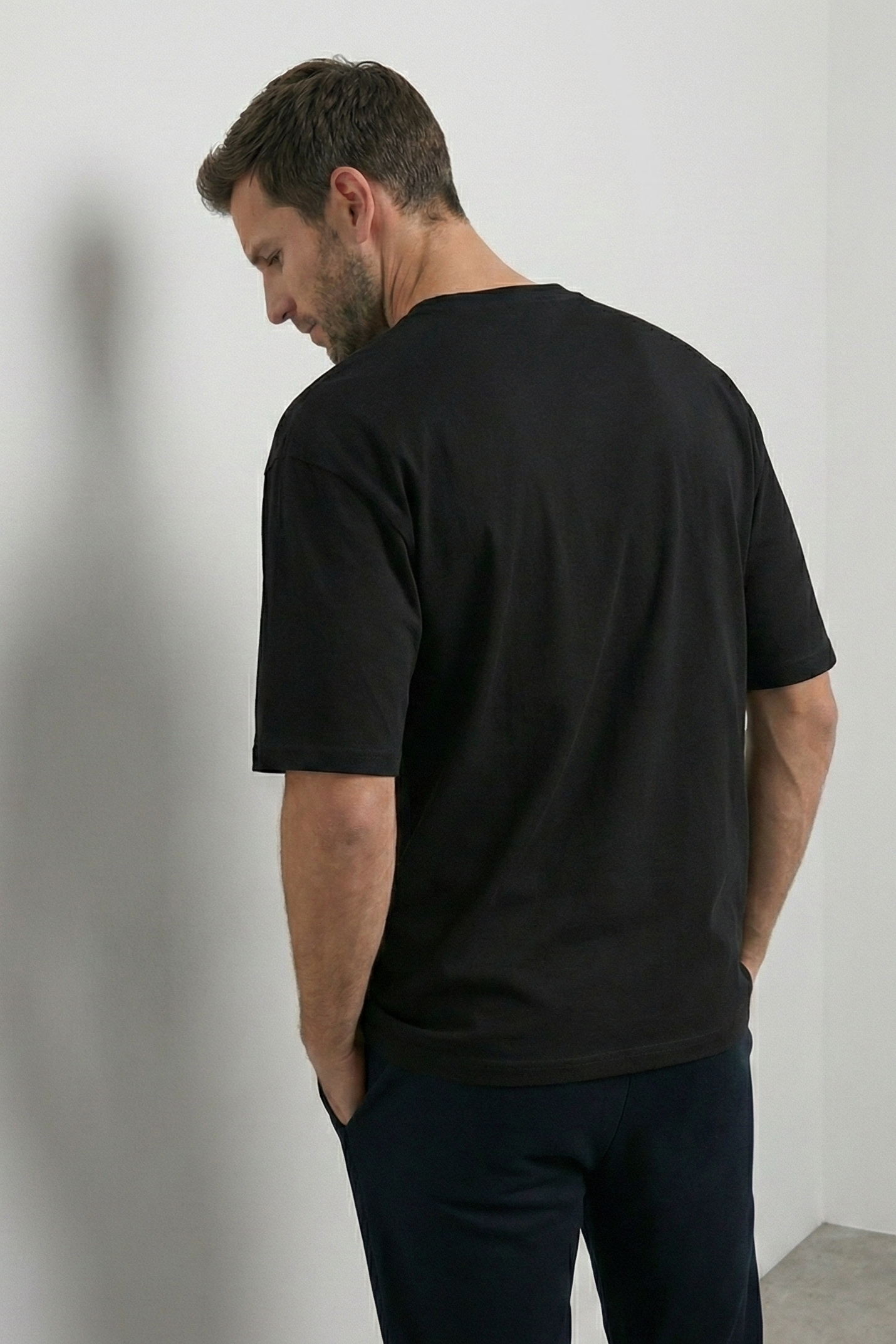 Different View (Black)