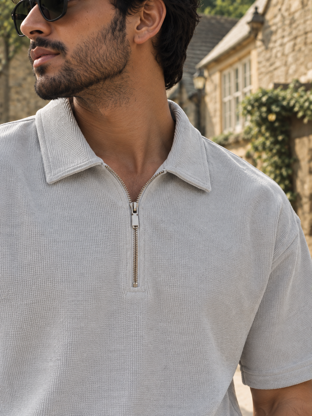 Textured Quarter-Zip Polo T-Shirt – Light Grey
